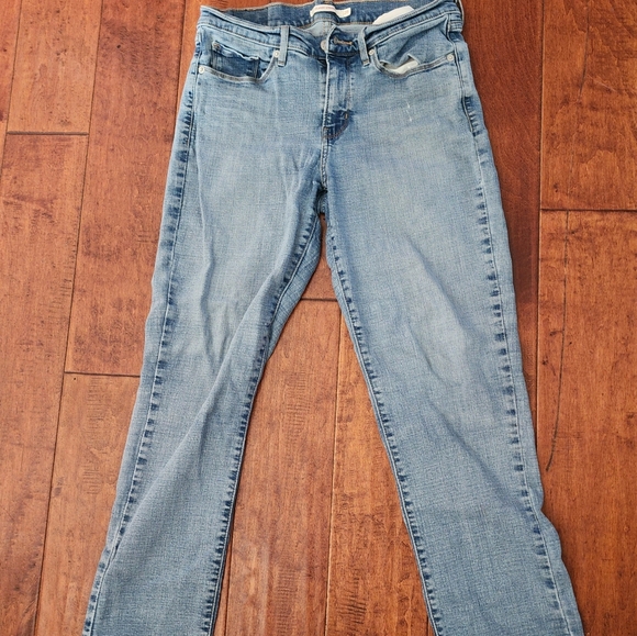 Levi's Red Tag, Classic Straight, size 6 short - Picture 4 of 4